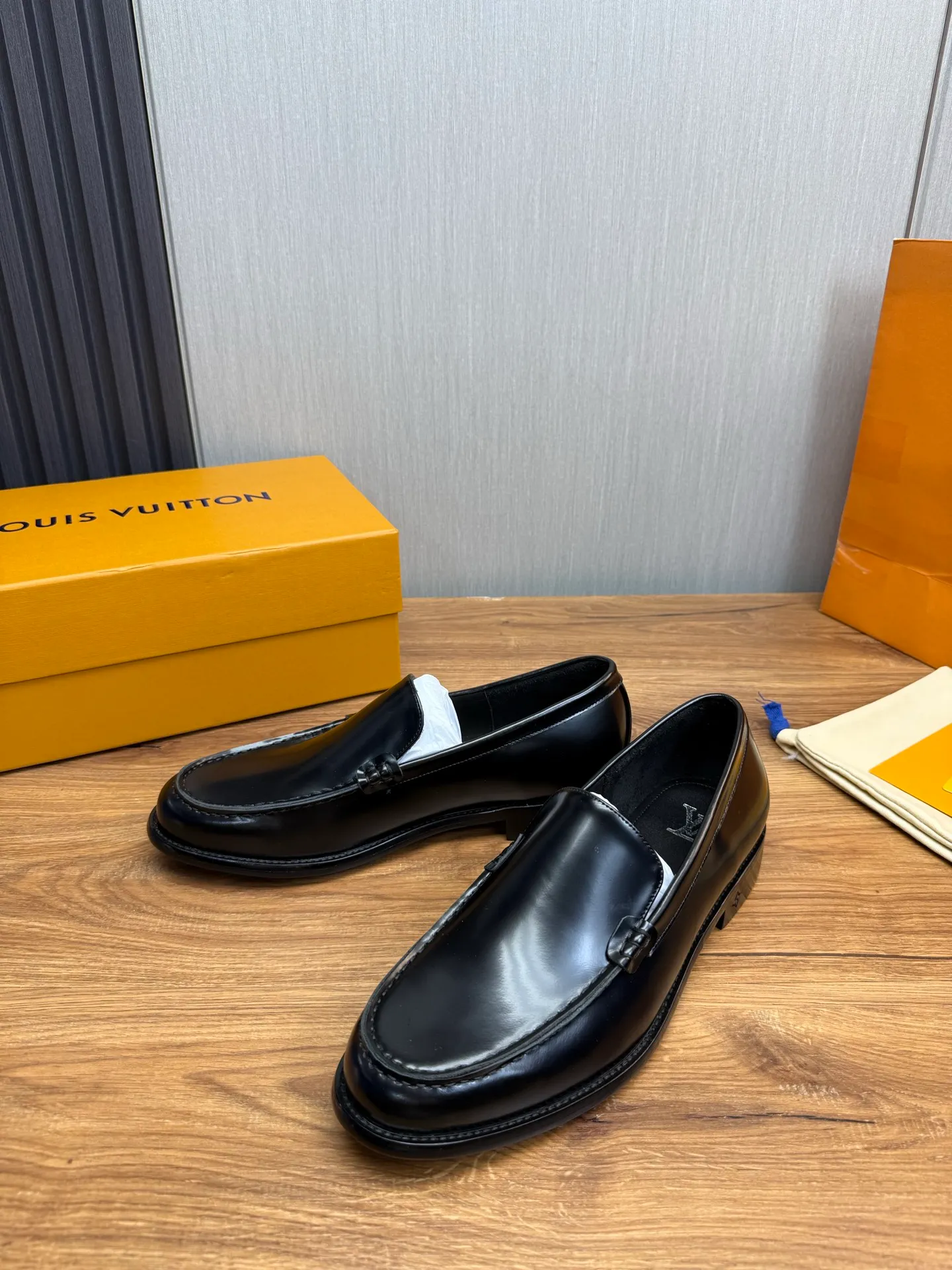 Factory 660💰 LV. Men's business casual leather shoes, all made of imported original brand leather, just to create a more comfortable wearing experience, original non-slip and wear-resistant outsole ✔️16-45 (38.45 non-returnable)